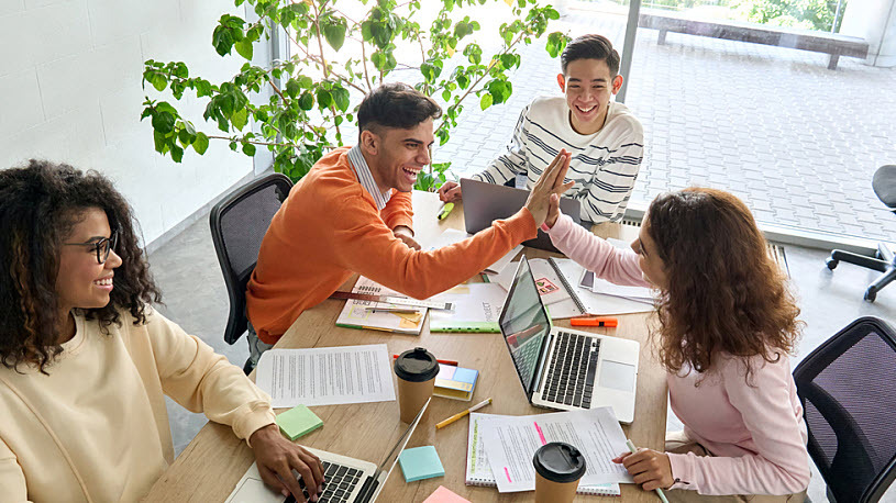 904835_5-Ways-to-Support-Gen-Z-Employees-in-the-Workplace 904835 5 Ways To Support Gen Z Employees In The Workplace