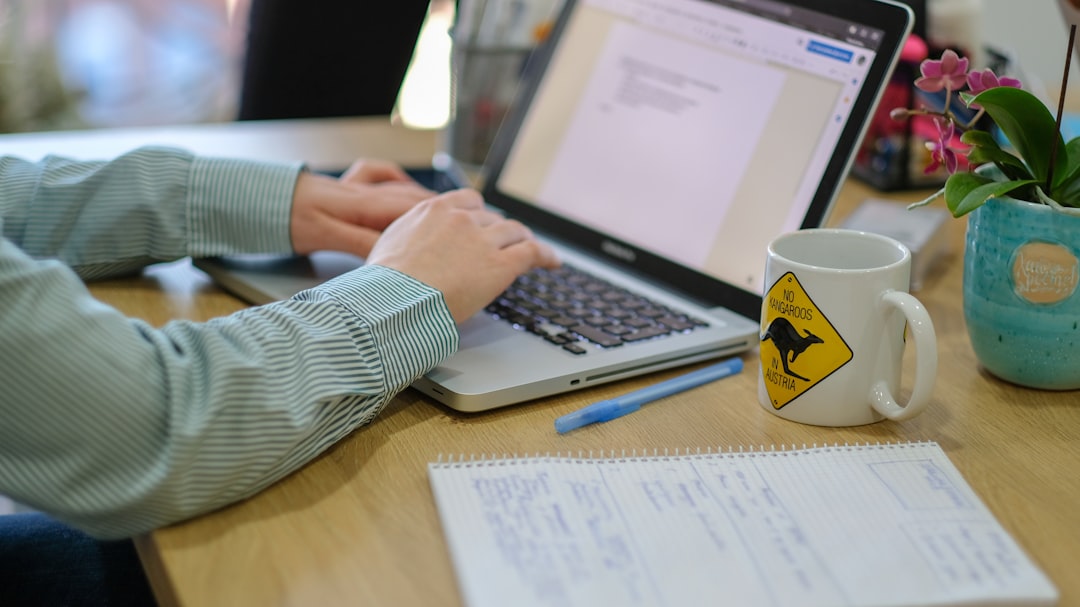 Wat houdt een werkplek onderzoek in Tilburg in?